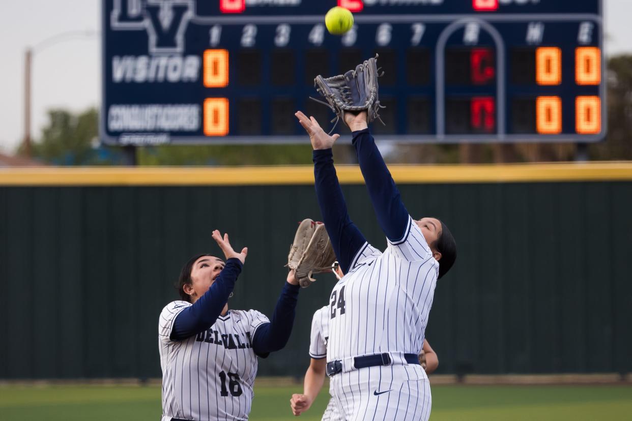 Del Valle’s Julie Santos (24) catches the ball at a softball game against Bel Air High School on Friday, April 5, 2024, at Del Valle High School, in El Paso, TX.