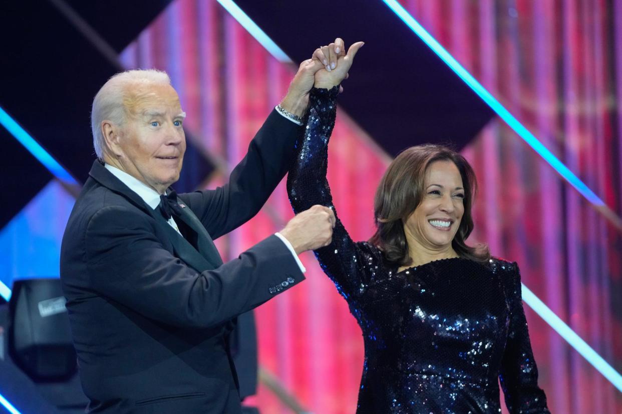 <span>Joe Biden and Democratic presidential nominee Kamala Harris at the Congressional Black Caucus Foundation's Phoenix Awards dinner in Washington.</span><span>Photograph: Mark Schiefelbein/AP</span>