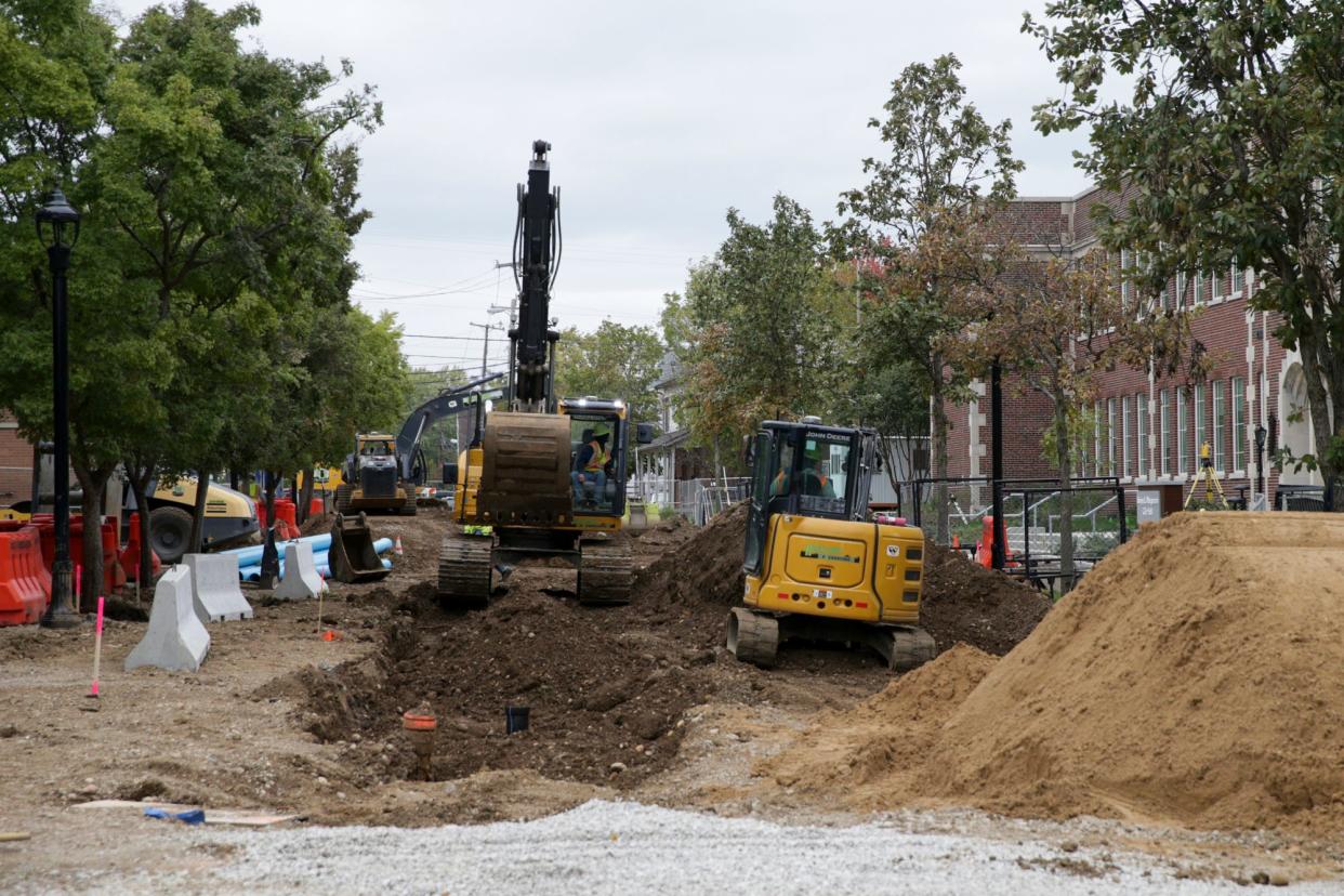 Construction continues on Chauncey Avenue near the Columbia Street intersection, Thursday, Oct. 21, 2021 in West Lafayette.