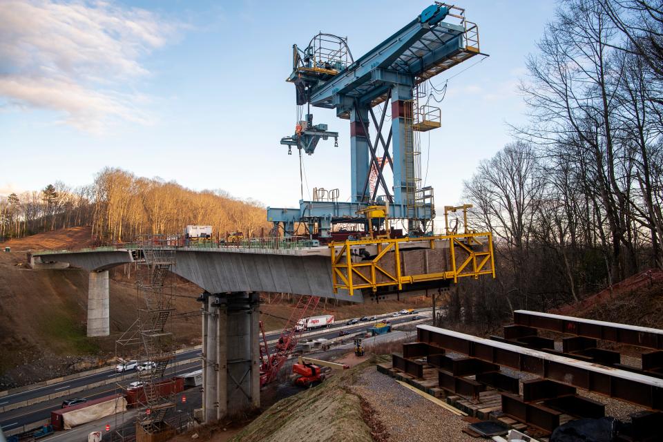 The Blue Ridge Parkway bridge, near milepost 391.8, uses a balanced cantilever method.