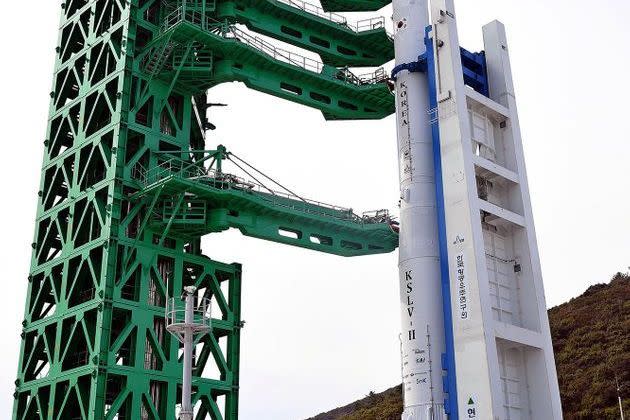 <p>Lors du décollage de la fusée "Korean Satellite Launch Vehicle II", au Naro Space Center à Goheung (Corée du Sud).</p>