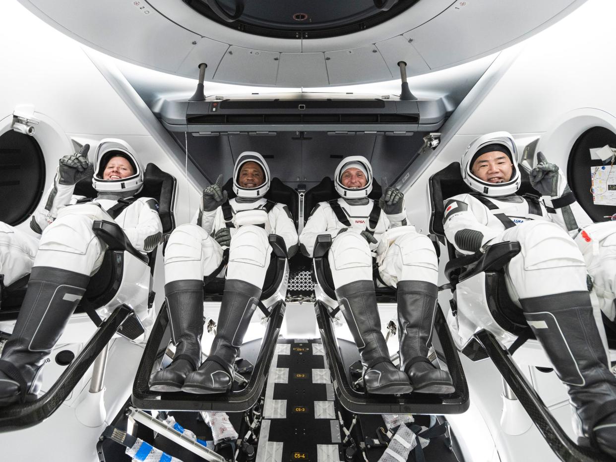 spacex crew1