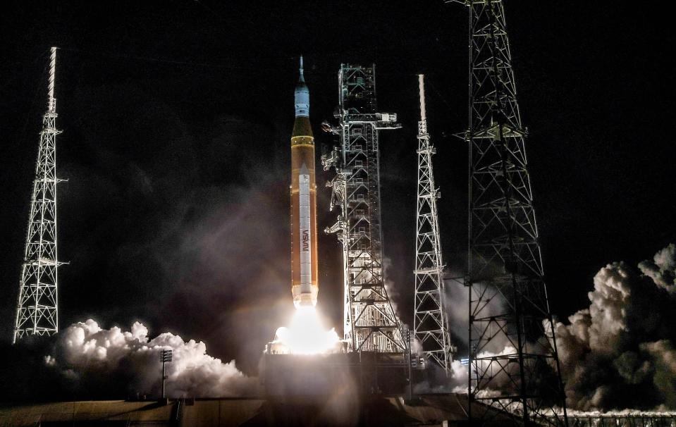 NASA’s Artemis I lifts off from Pad 39B at Kennedy Space Center early Tuesday, November 16, 2022. Craig Bailey/FLORIDA TODAY via USA TODAY NETWORK