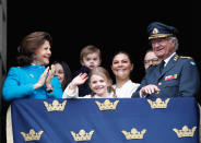 <p>König Carl XVI. Gustaf und Königin Silvia regieren Schweden. Ihre Tochter, Kronprinzessin Victoria, ist die nächste in der Thronfolge und ist mit Prinz Daniel Herzog von Västergötland verheiratet. Das Paar hat zwei gemeinsame Kinder, Prinzessin Estelle und Prinz Oscar.<em> [Bild: Getty]</em> </p>