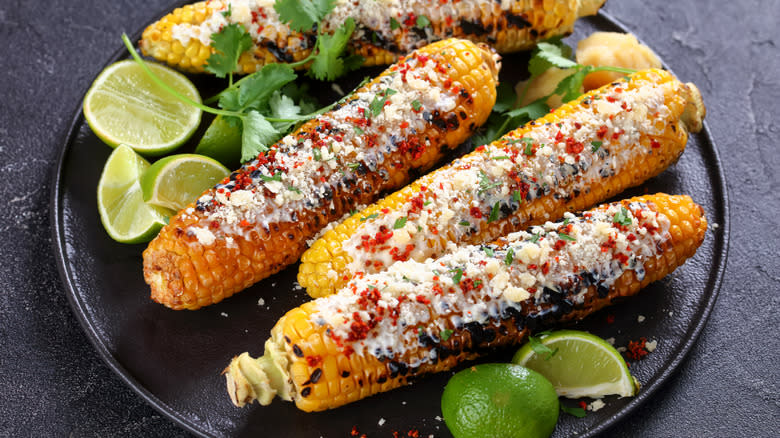 Plate of elotes
