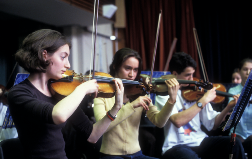 Camden Youth Orchestra in rehearsal in 2000. (Photo by: Photofusion/Universal Images Group via Getty Images)