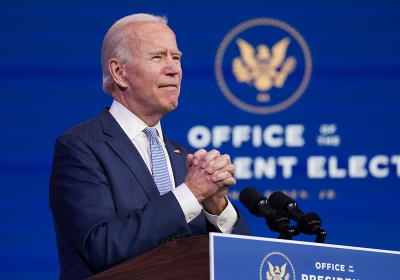 El presidente electo de Estados Unidos, Joe Biden, habla sobre las protestas que tienen lugar en y alrededor del Capitolio de Estados Unidos, en Washington DC, mientras el Congreso de Estados Unidos celebró una sesión conjunta para certificar los resultados de las elecciones de 2020, en una conferencia de prensa en su sede de transición en Wilmington, Delaware, Estados Unidos