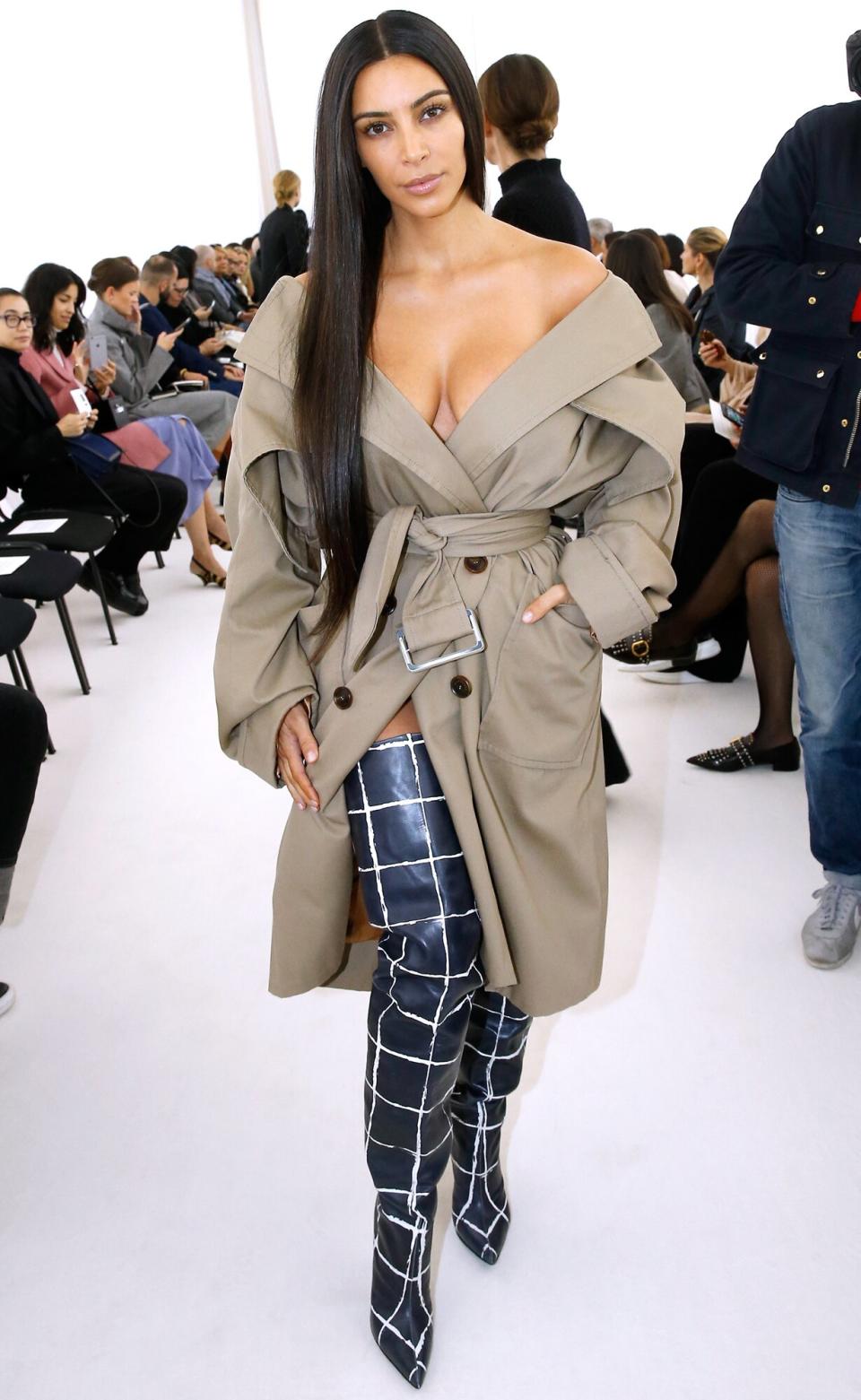 Kim Kardashian attends the Balenciaga show as part of the Paris Fashion Week Womenswear Spring/Summer 2017 on October 2, 2016 in Paris, France