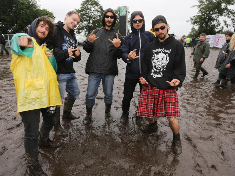 Italienische Besucher des W.O.A (Wacken Open Air). Foto: Axel Heimken