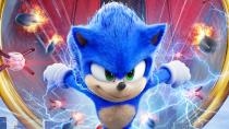 Völlig blau rasen? Das darf nur einer: Sonic The Hedgehog. Der Igel feierte 2020 als Realfilm mit computeranimiertem Helden seine durchaus unterhaltsame Kinopremiere - und soll im April 2022 fortgesetzt werden. Vor Kurzem kündigte Netflix zudem eine animierte Serie mit dem rasenden Igel an. Die 24 "Vollgas"-Folgen, in den das Schicksal eines neuen Multiversums in den Handschuhen von Sonic liegt, sollen ebenfalls voraussichtlich 2022 abrufbar sein. (Bild: Paramount)