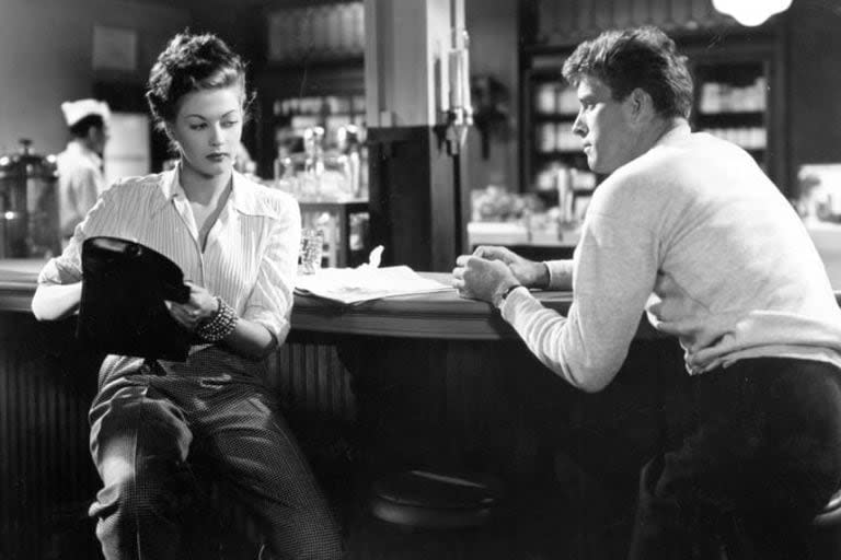 Burt Lancaster e Yvonne De Carlo en Sin ley y sin alma