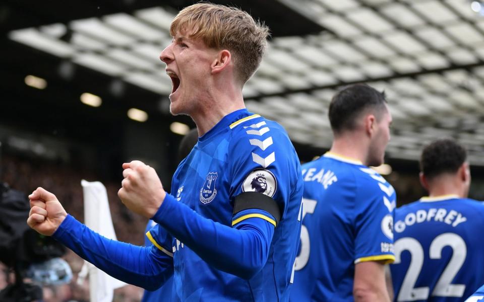 Anthony Gordon of Everton celebrates his goal ofAndros Townsend during the Premier League match between Manchester United and Everton  - Getty Images