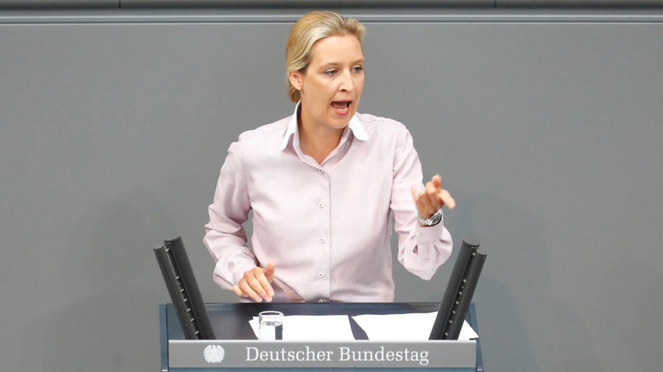 Auch Alice Weidel teilte im Bundestag gegen Zuwanderer aus (Bild: Reuters)