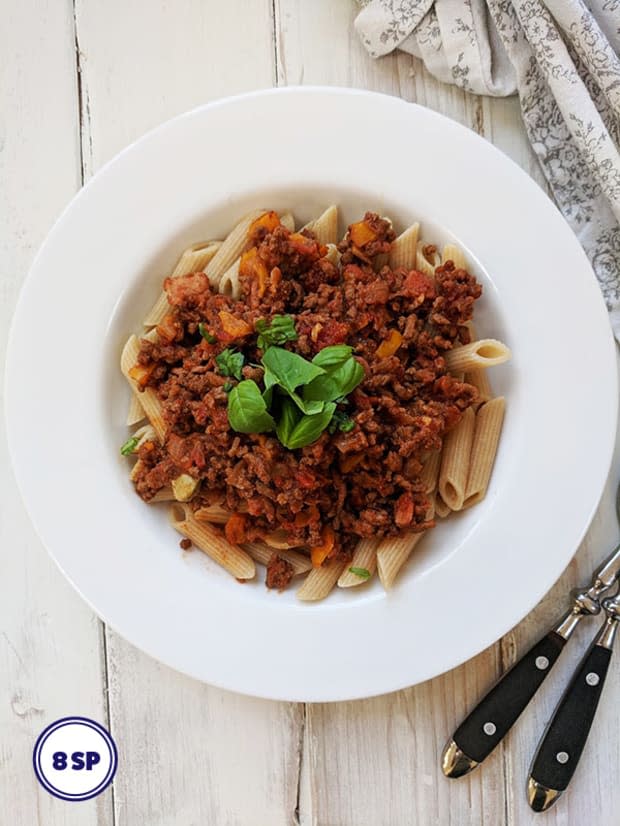 <p><a href="https://pointedkitchen.com/pasta-bolognese-weight-watchers/" rel="nofollow noopener" target="_blank" data-ylk="slk:Pointed Kitchen;elm:context_link;itc:0;sec:content-canvas" class="link ">Pointed Kitchen</a></p>