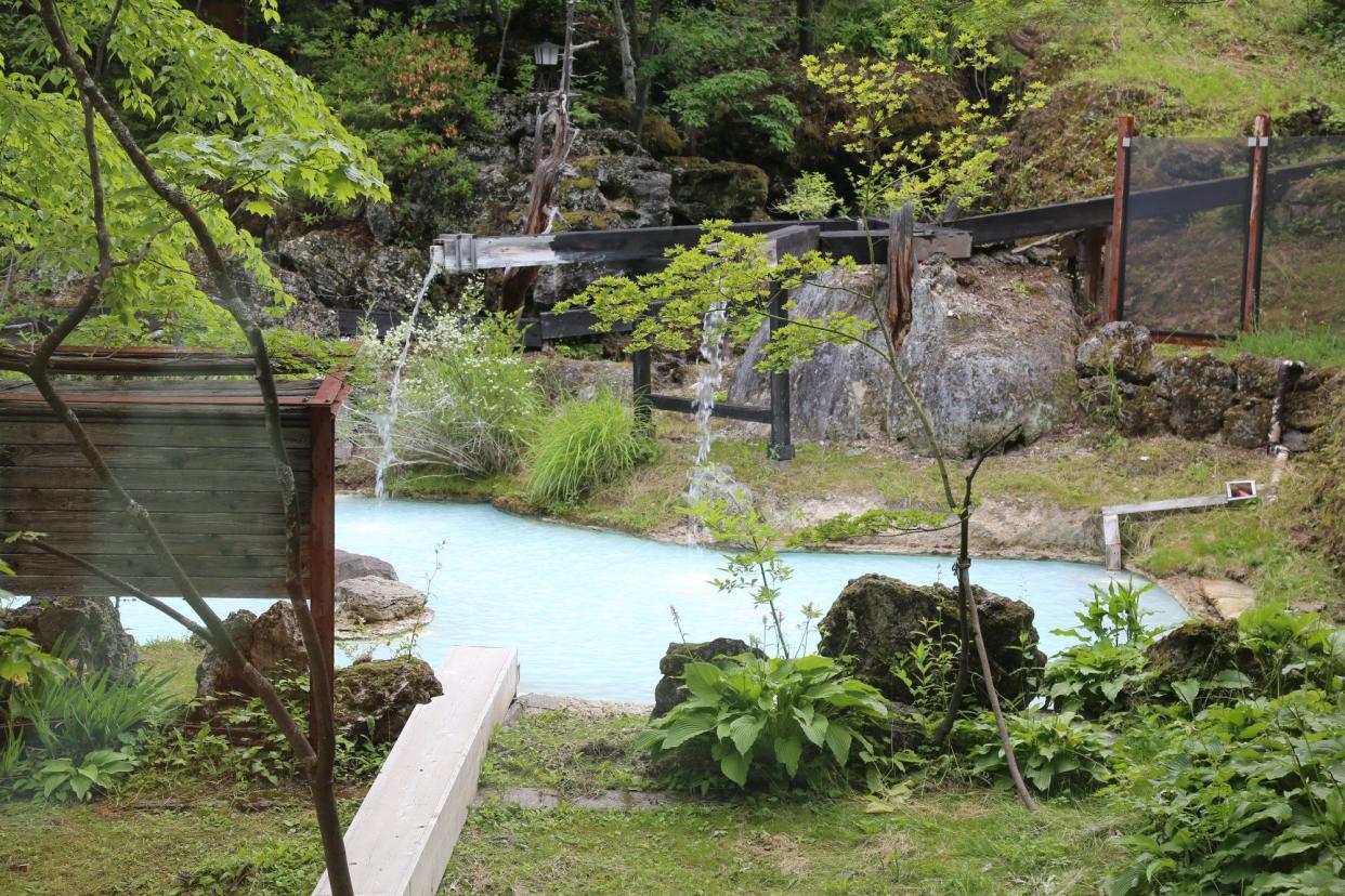 Awanoyu white bone springs | Shirahone Onsen, Gifu Prefecture, Japan