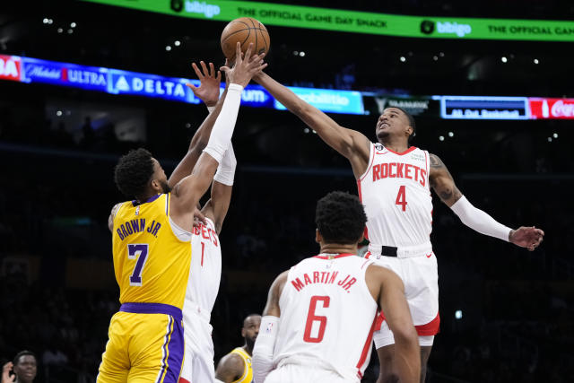 LeBron James Leads Lakers Past Hawks 134-118 for 4th Straight Win – NBC Los  Angeles