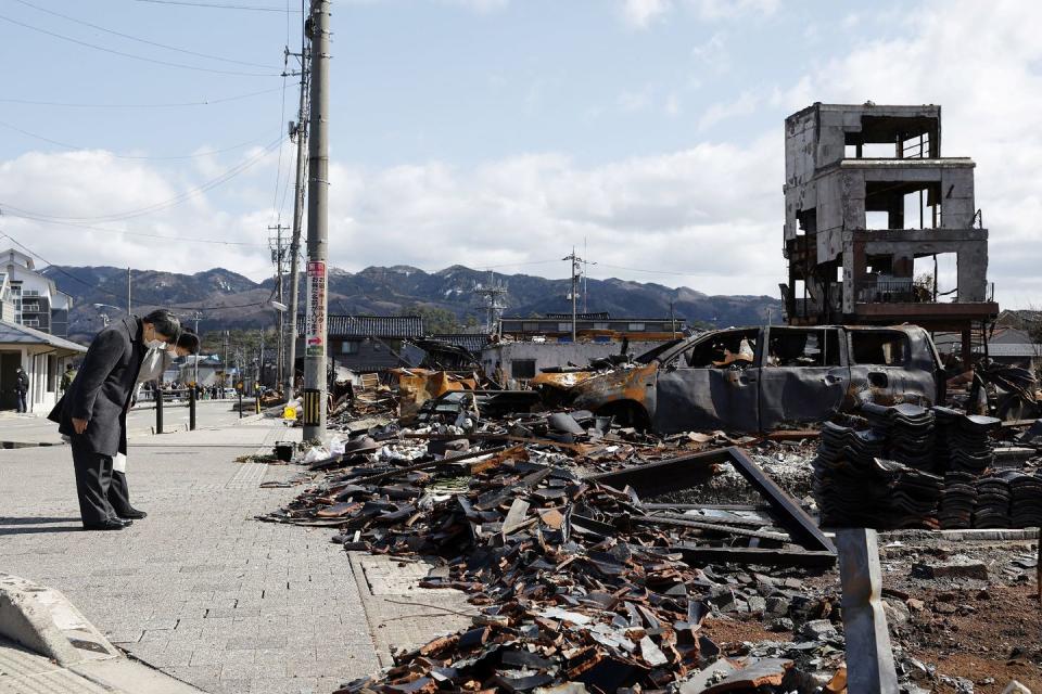 topshot japan quake royals