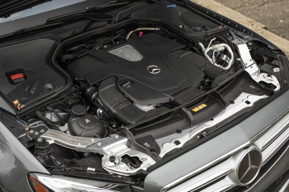 <p>The E450 punches out 362 horsepower from its twin-turbo V-6. </p>