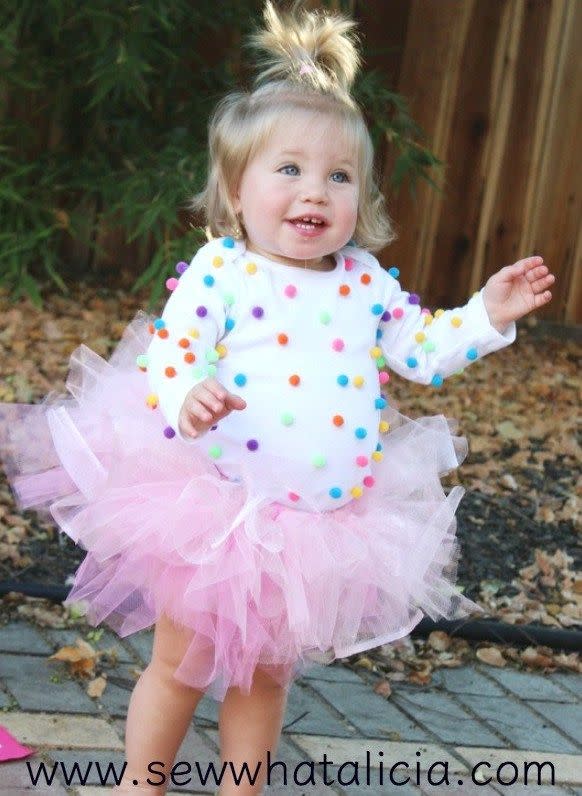 4) Homemade Toddler Cupcake Costume