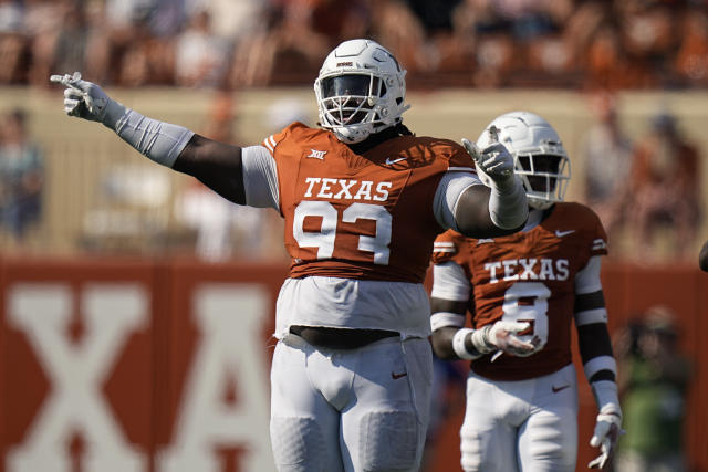 T'Vondre Sweat a dominant force on the Texas defensive line heading into  CFP semi vs. Washington