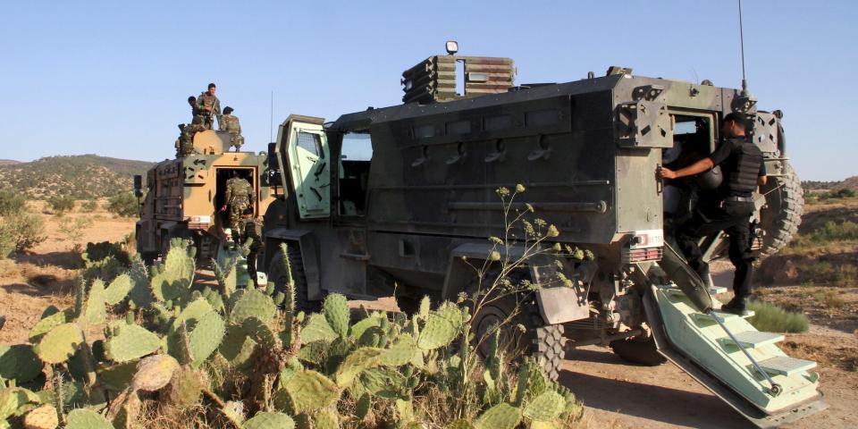 tunisia mount salloum kasserine army extremism police