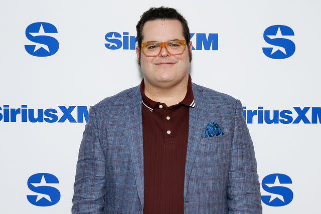 <p>Jason Mendez/Getty</p> Josh Gad visits SiriusXM studios on December 05, 2023 in New York City.