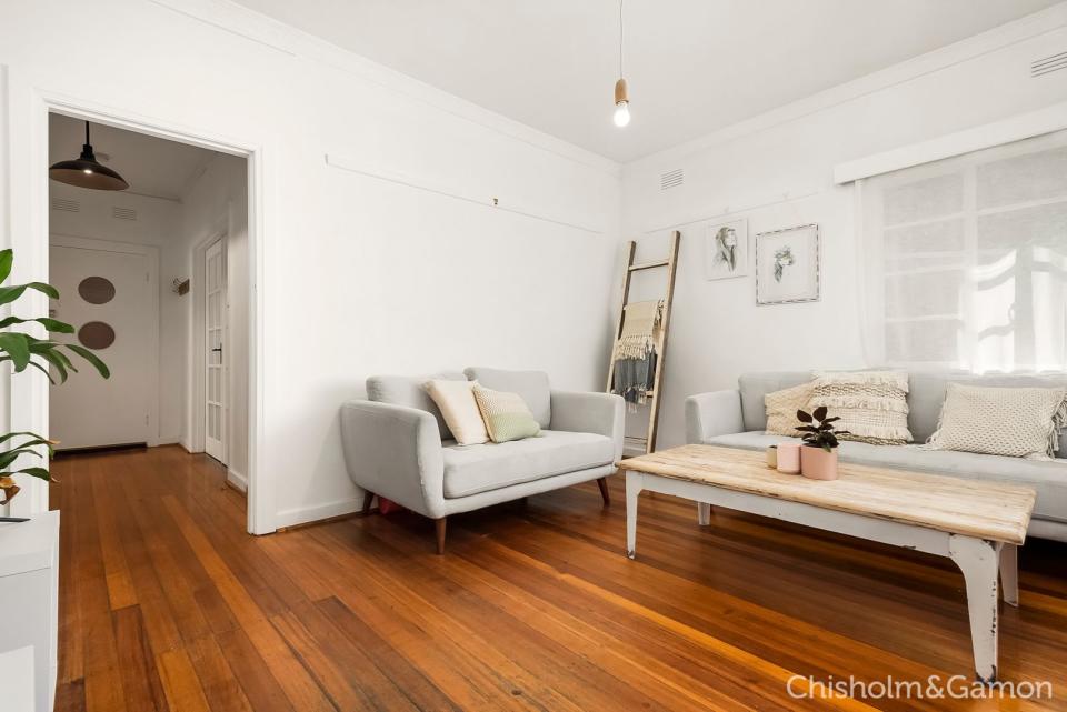 1/127 Glen Huntly Road, Elwood VIC 3184. Source: Domain