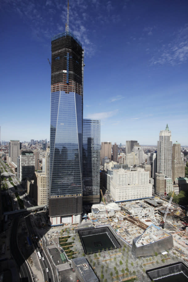 One World Trade Center The Freedom Tower Becomes New York S Tallest Building