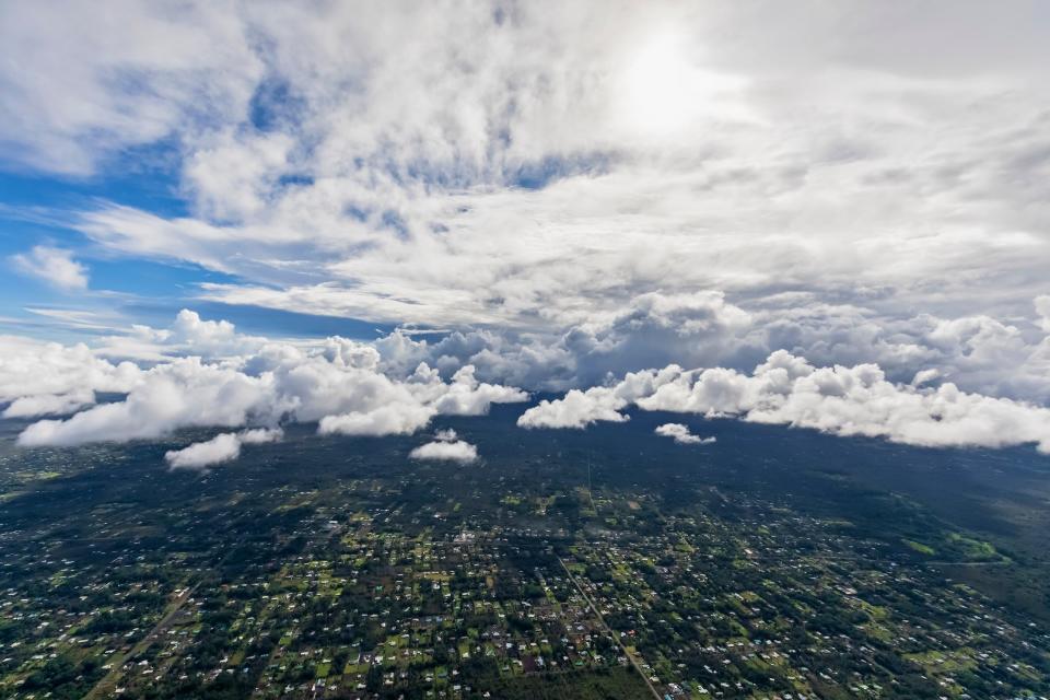 O vedere aeriană a zonei rezidențiale din Hawaiian Paradise Park.