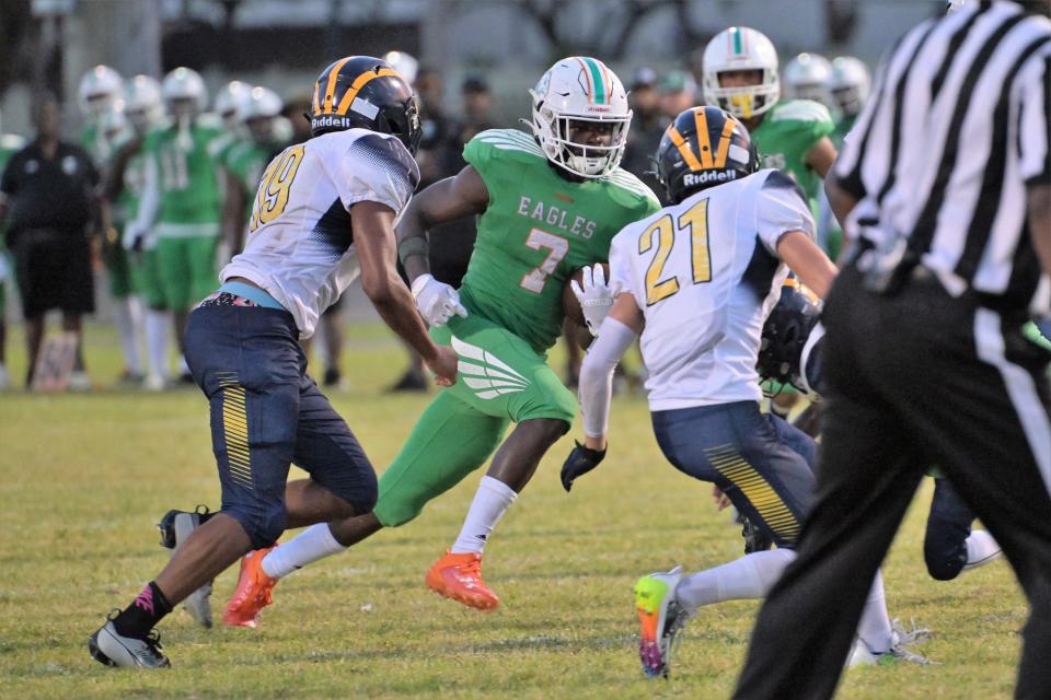 Atlantic’s Jayden Parrish runs the ball during the first half of play in the Eagles’ regular season game against Boca Raton (Sept. 14, 2023).