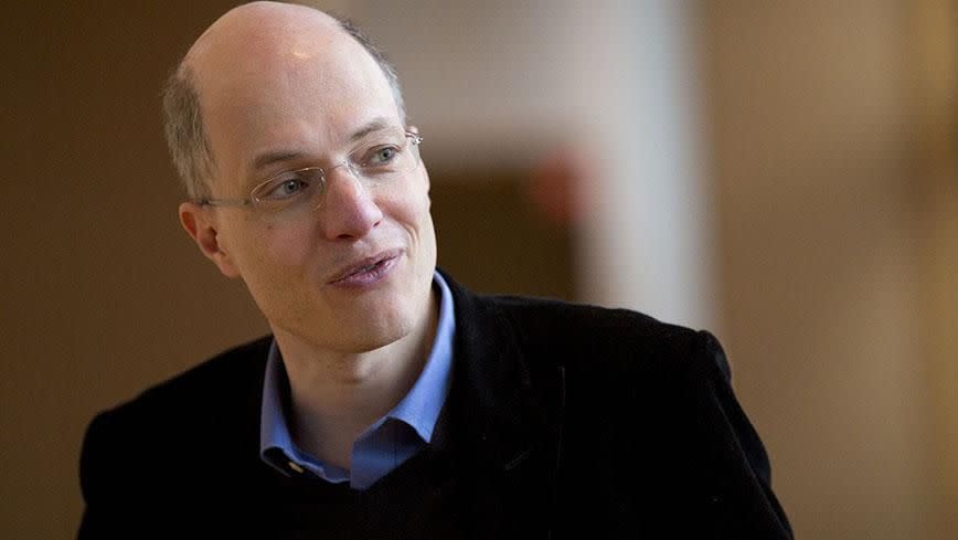 Philosopher Alain de Botton told Be our unrealistic ideas about love are damaging society. Source: Getty