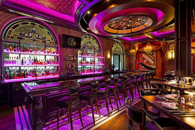 <p>Jeff Ruby's Steakhouse</p>