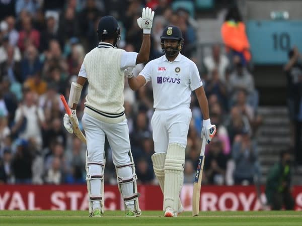 Pujara and Rohit in action (Photo/ BCCI Twitter)