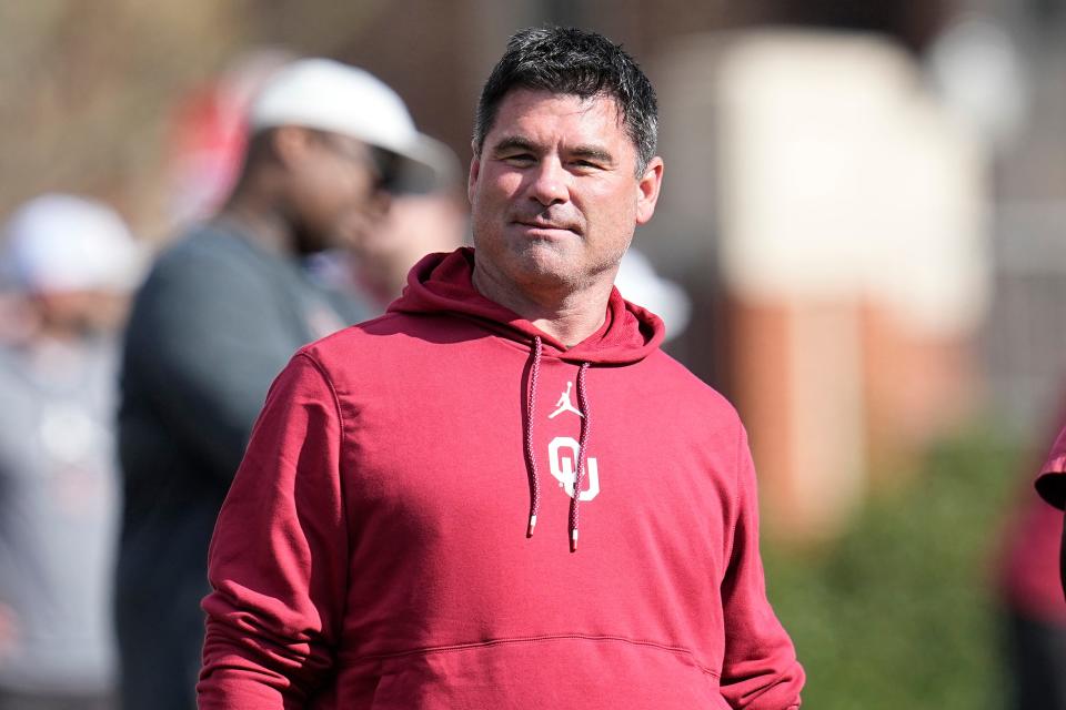 Oklahoma offensive analyst Seth Littrell during an NCAA college football spring practice, Tuesday, March 21, 2023, in Norman, Okla. (AP Photo/Sue Ogrocki)