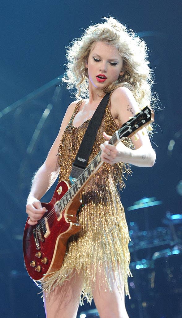 Taylor Swift Dres Rehersal