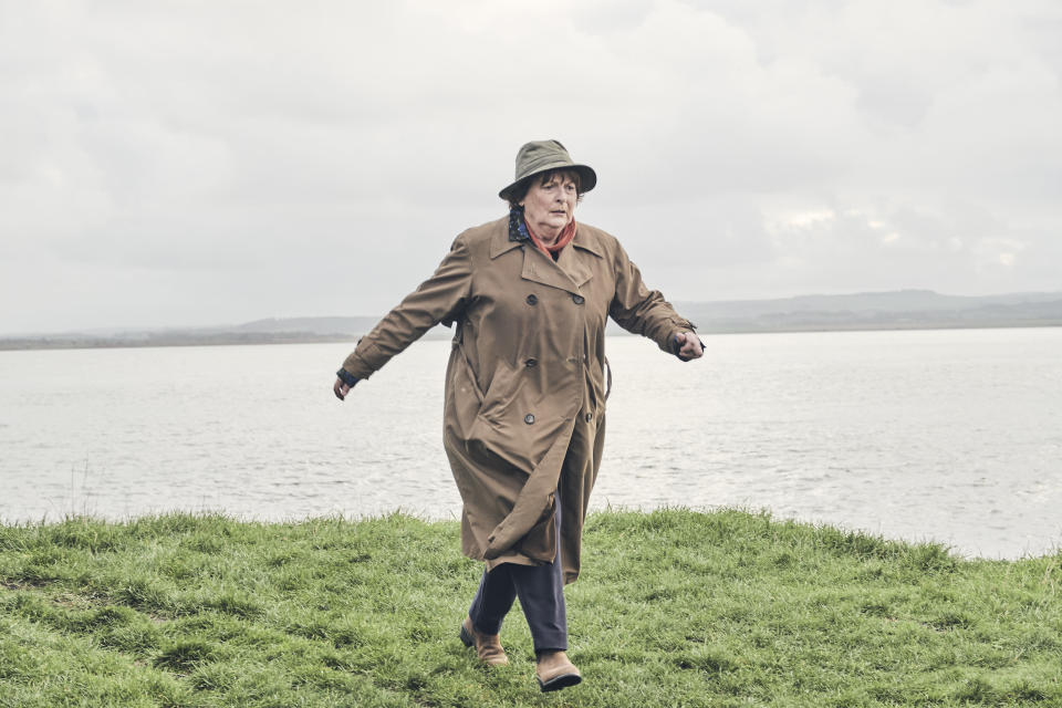 Vera's in a hurry in The Rising Tide.