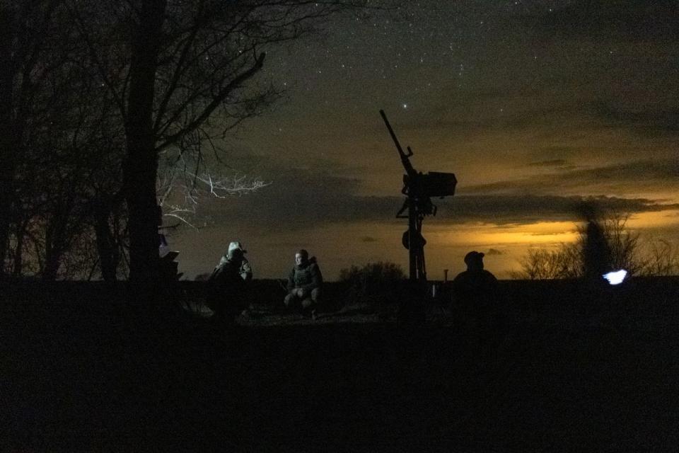 Ukrainian servicemen of a mobile air defense unit of the 117th Mechanized Brigade wait for potential air threats at a position in the Zaporizhzhia Oblast, on April 6, 2024, amid the Russian invasion of Ukraine. (Roman Pilipey /AFP via Getty Images)