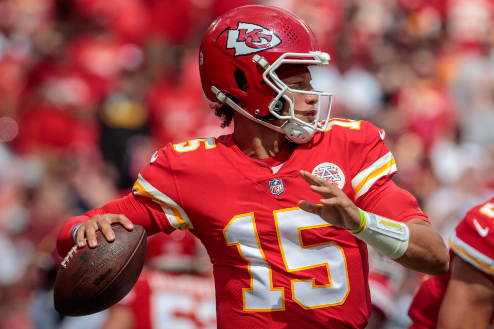 KANSAS CITY, MO - AUGUST 20: Kansas City Chiefs quarterback Patrick Mahomes (15) looks to pass against the Washington Commanders on August 20th, 2022 at GEHA field Arrowhead Stadium in Kansas City, Missouri during an NFL preseason game. (Photo by William Purnell/Icon Sportswire via Getty Images)