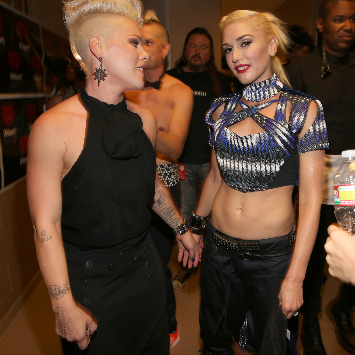  Singers Pink (L) and Gwen Stefani of No Doubt pose backstage during the 2012 iHeartRadio Music Festival at the MGM Grand Garden Arena on September 21, 2012 in Las Vegas, Nevada. 