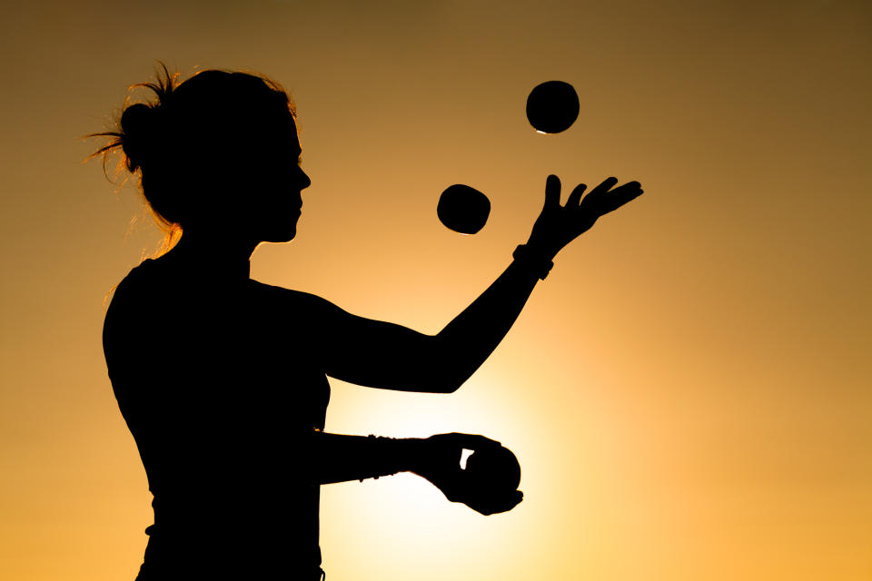 Jonglieren ist ein großartiges Hobby für Entspannung und Gehirntraining.(Symbolbild: Getty Images)