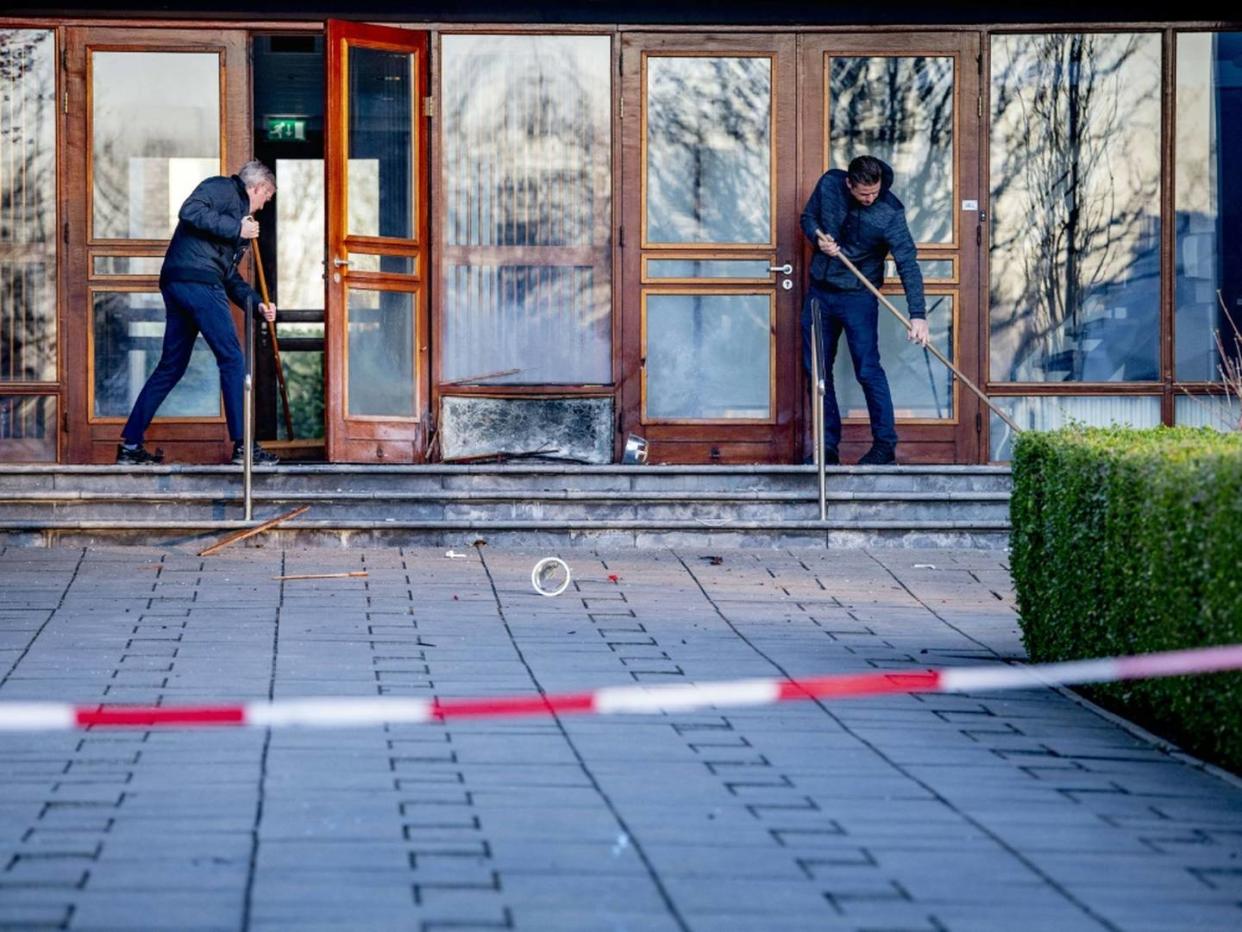 Drei Coronafälle! Journalisten-Hauptquartier geschlossen