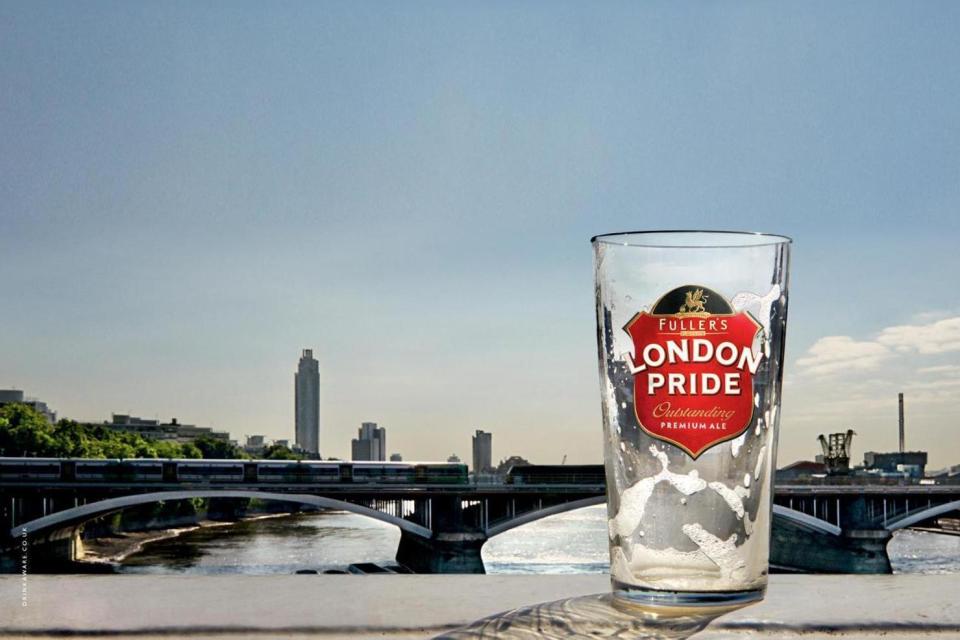 Not raining on anyone's parade: if the weather is bad, Londoners can get a free pint