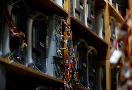 Power Macs are seen in the office of Austrian Apple computer collector Roland Borsky in Vienna, Austria October 3, 2018. REUTERS/Leonhard Foeger