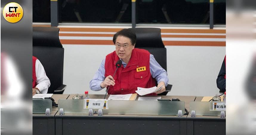 內政部長林右昌5日下午針對地震搜救行動，召開記者會向國人報告最新情況。（圖／黃威彬 攝）