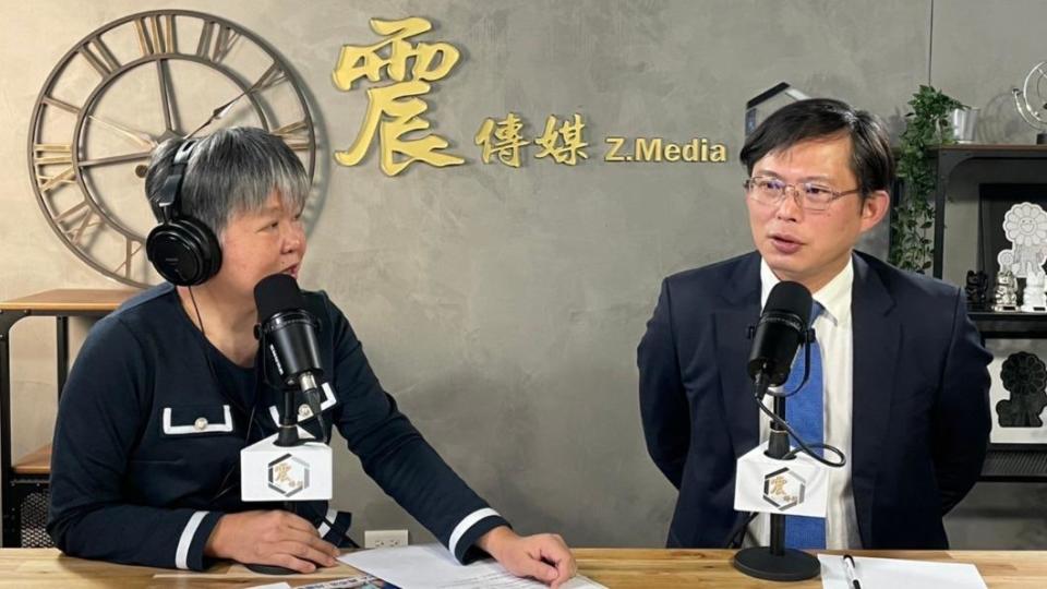 黃國昌今（23日）在《震傳媒》接受資深媒體人黃光芹網路節目《新聞不芹菜》專訪。（圖/震傳媒提供）