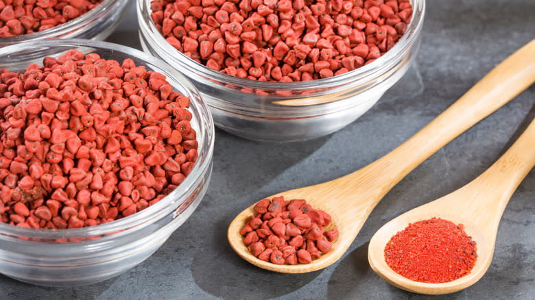 Annatto seeds and achiote powder