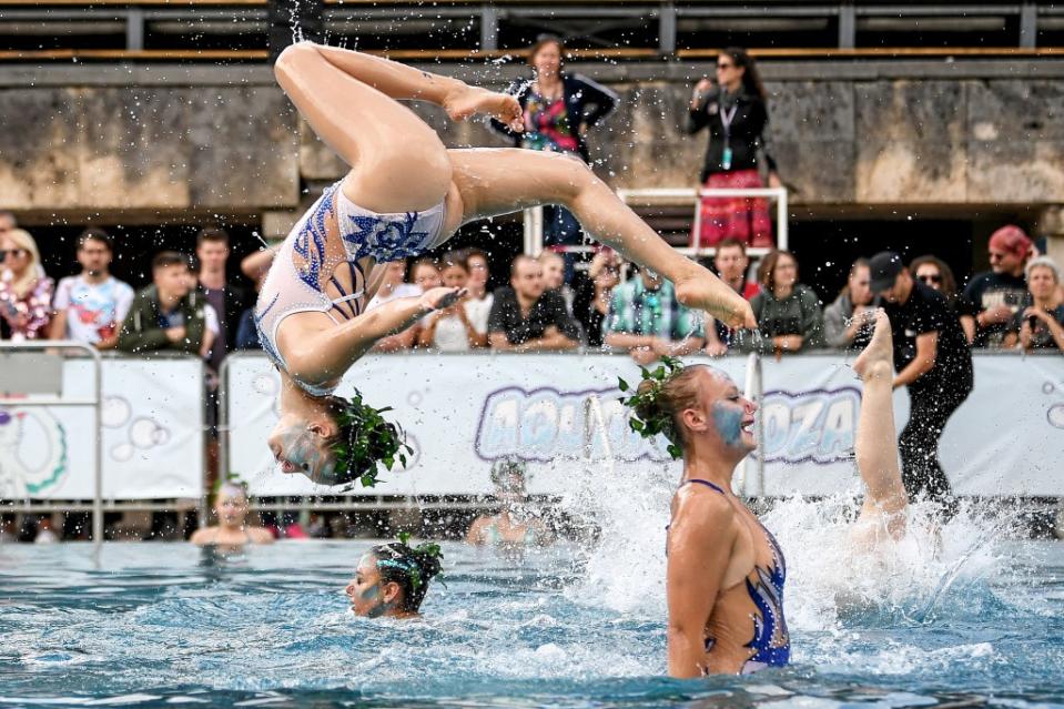 Synchronschwimmerinnen beim Aquapalooza.<span class="copyright">Britta Pedersen / dpa</span>