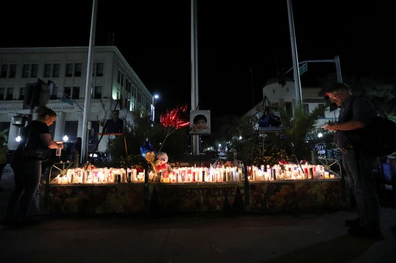 Community mourns for slain family in California