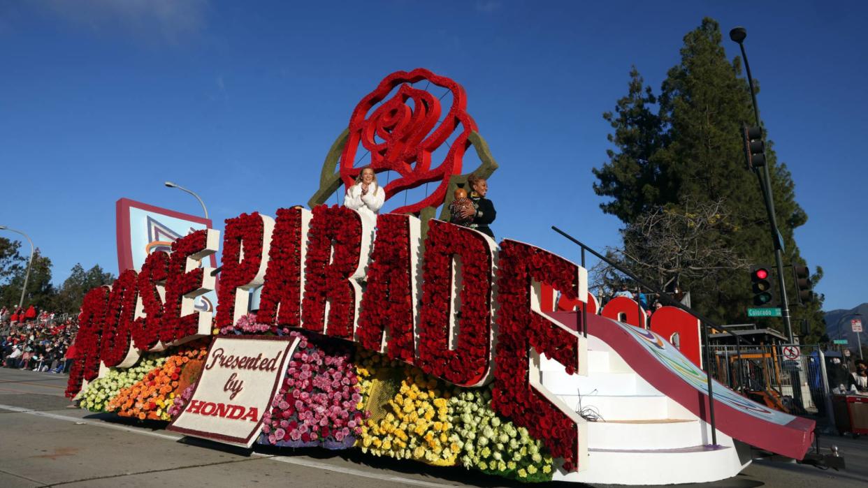  Scenes from the Rose Parade along Colorado Ave. on Saturday, Jan. 1, 2022 in Los Angeles, CA. 