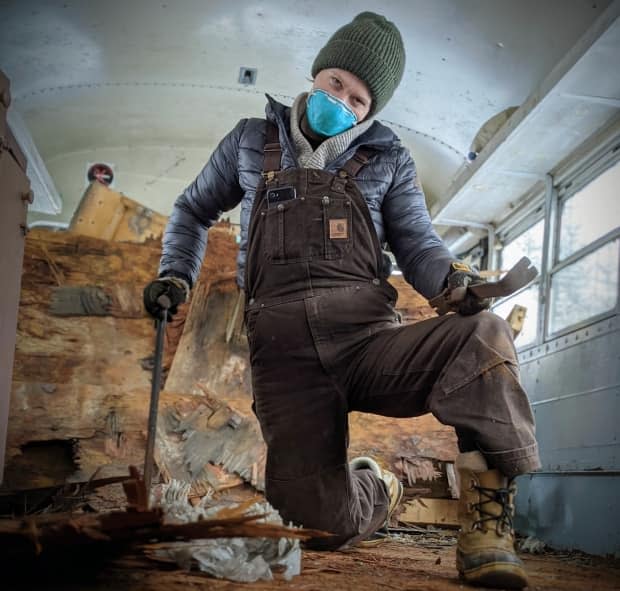 Heather Dawn, who runs a small off-grid bakery from her property, says bus life means she can spend more time with her 11-year-old daughter.